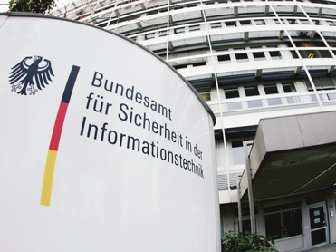 Haupteingang des Bundesamt für Sicherheit in der Informationstechnik (BSI)